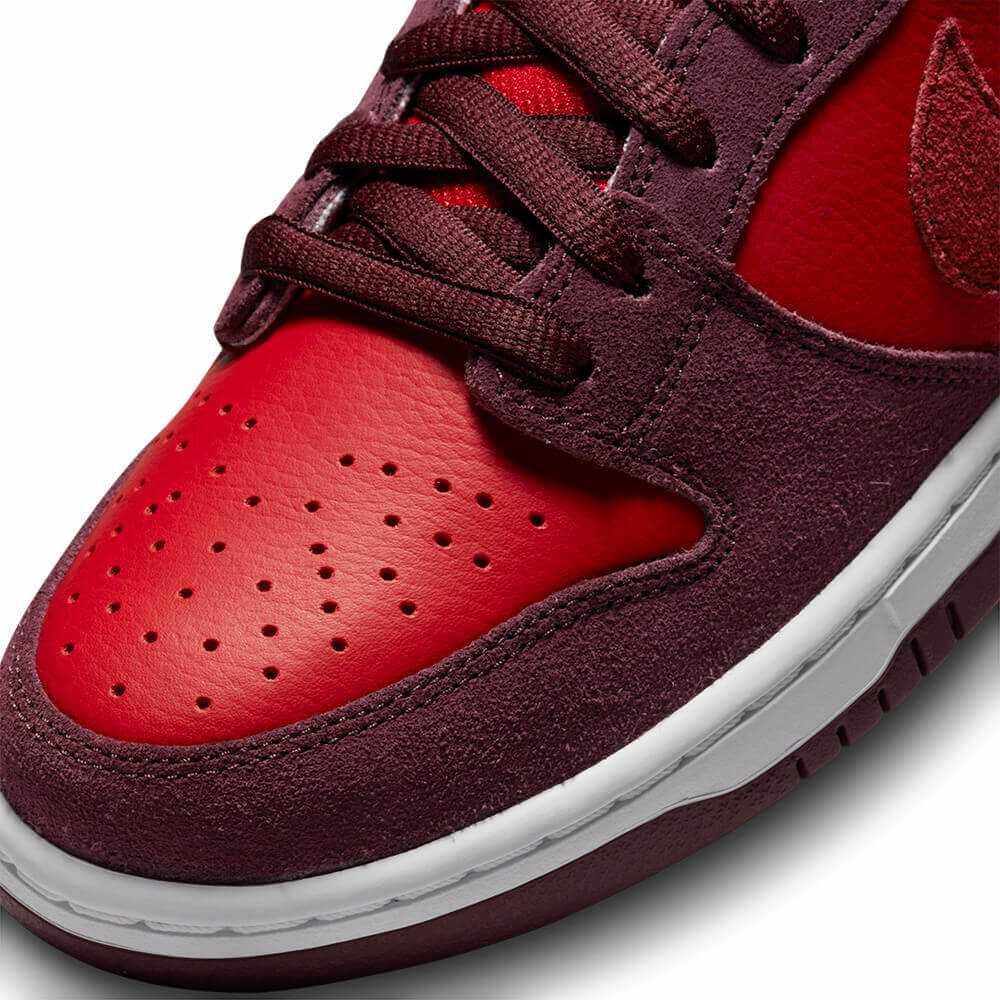 NIKE SB シューズ DUNK LOW PRO DM0807-600 06