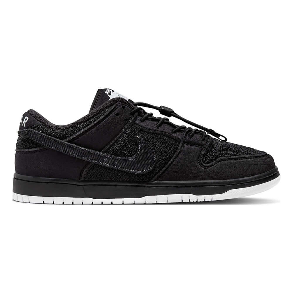 NIKE SB シューズ DUNK LOW PRO QS x GNARHUNTERS DH7756-010 04