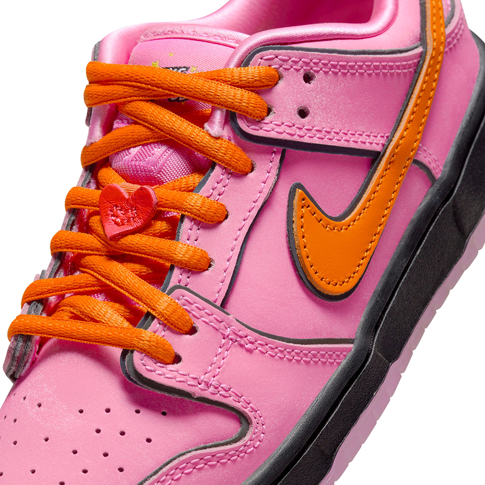 NIKE SB シューズ DUNK LOW PRO QS x POWERPUFF GIRLS PRE SCHOOL BLOSSOM PINK FZ3351-600 09