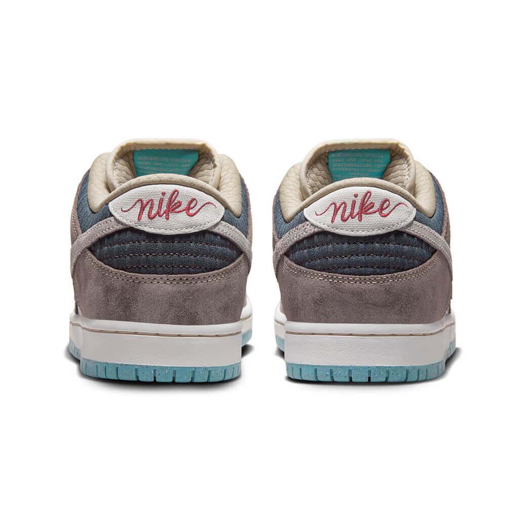 NIKE SB シューズ DUNK LOW PRO PRM "BIG MONEY SAVINGS" FZ3129-200 02