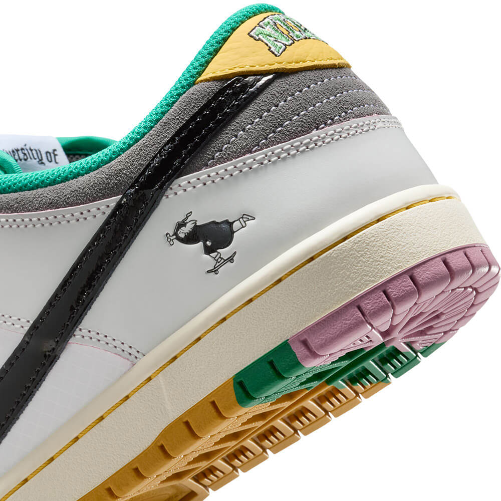 NIKE SB シューズ DUNK LOW PRO QS x CSEF HJ4132-100 13