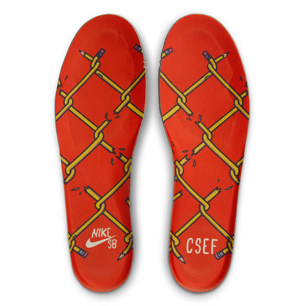 NIKE SB シューズ DUNK LOW PRO QS x CSEF HJ4132-100 08