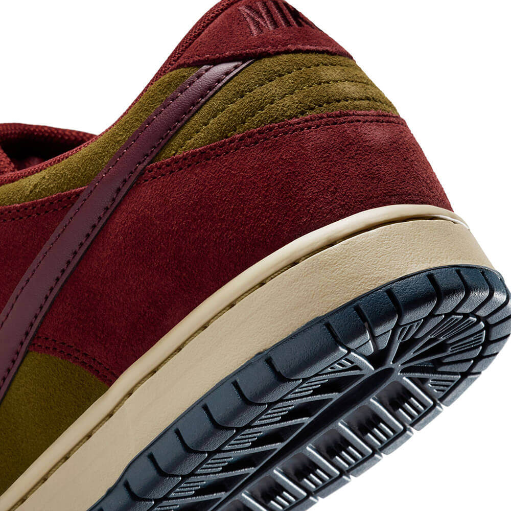 NIKE SB / DUNK LOW PRO "Dark Team Red" HQ1625-600 09