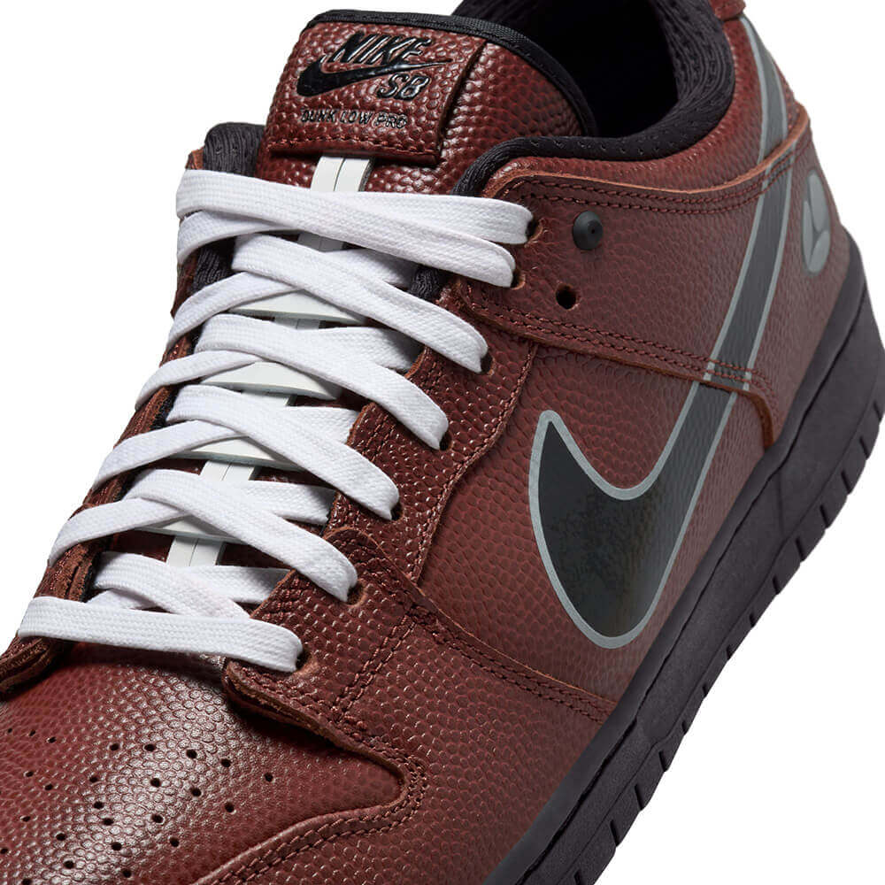 NIKE SB シューズ DUNK LOW PRO QS x LIMOSINE HJ4131-200 10