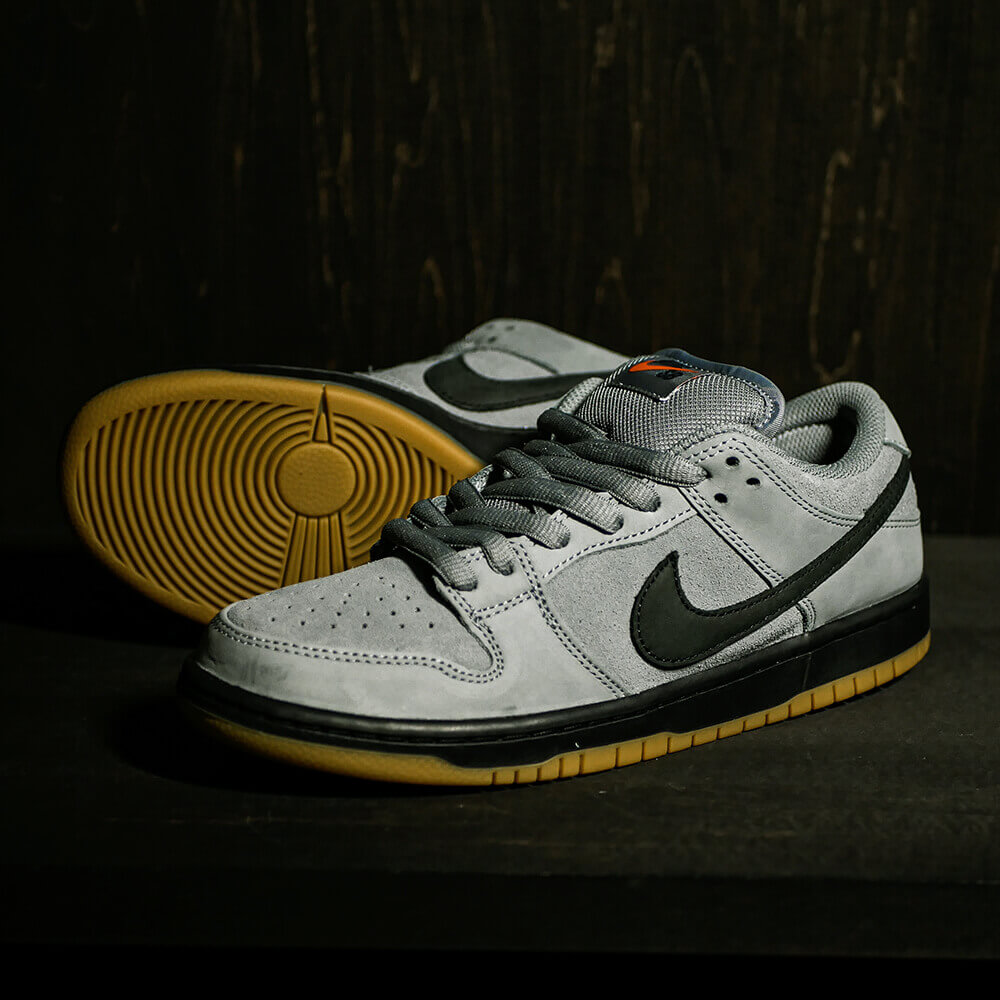 NIKE SB（ナイキエスビー）DUNK LOW PRO ISO "COOL GREY" 01