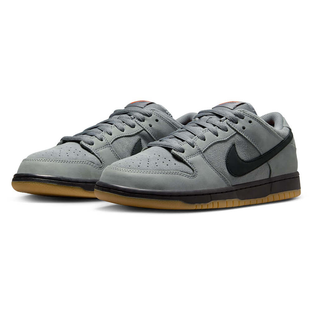 NIKE SB（ナイキエスビー）シューズ DUNK LOW PRO ISO（ORANGE LABEL）FJ1674-002 GREY BLACK