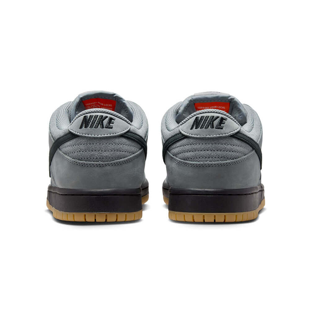 NIKE SB（ナイキエスビー）シューズ DUNK LOW PRO ISO（ORANGE LABEL）FJ1674-002 GREY BLACK 02