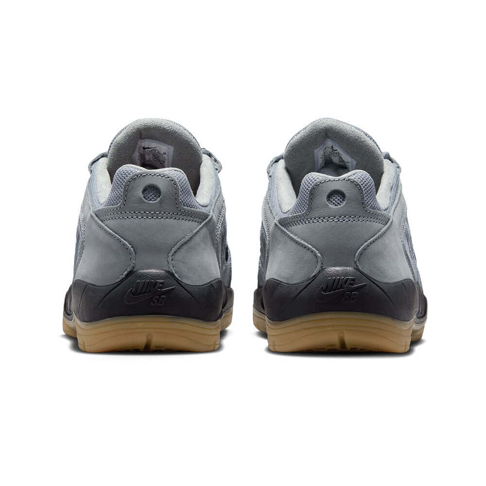 NIKE SB（ナイキエスビー）シューズ VERTEBRAE ISO（ORANGE LABEL）HJ4301-001 GREY BLACK 02