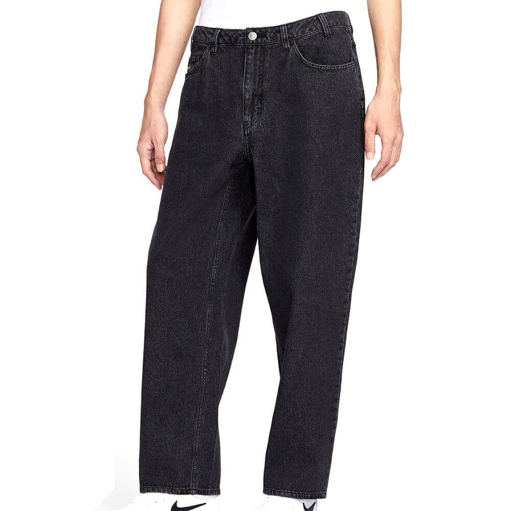 NIKE SB パンツ/ジーンズ LOOSE DENIM PT QS x ERIC KOSTON 黒 HV0263-010