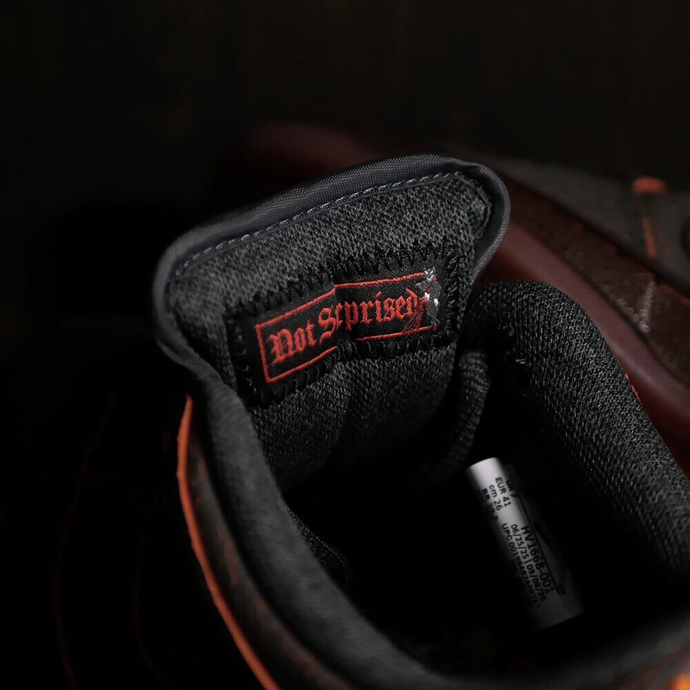 NIKE SB シューズ DUNK LOW PRO PRM "Krampus" HV1668-001 05