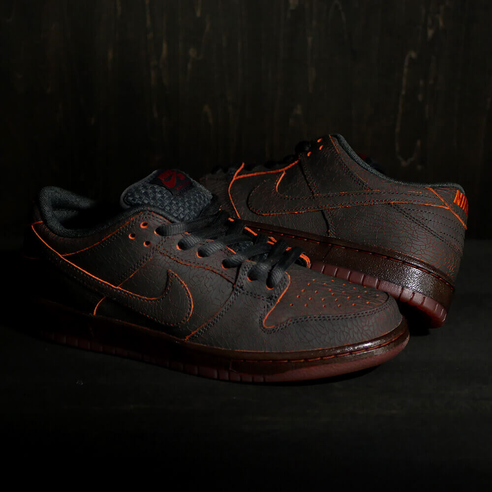 NIKE SB シューズ DUNK LOW PRO PRM "Krampus" HV1668-001 08
