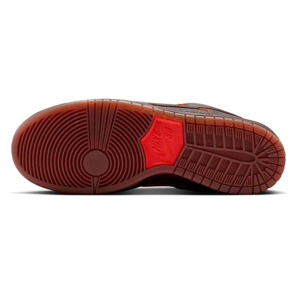 NIKE SB シューズ DUNK LOW PRO PRM "Krampus" HV1668-001 03