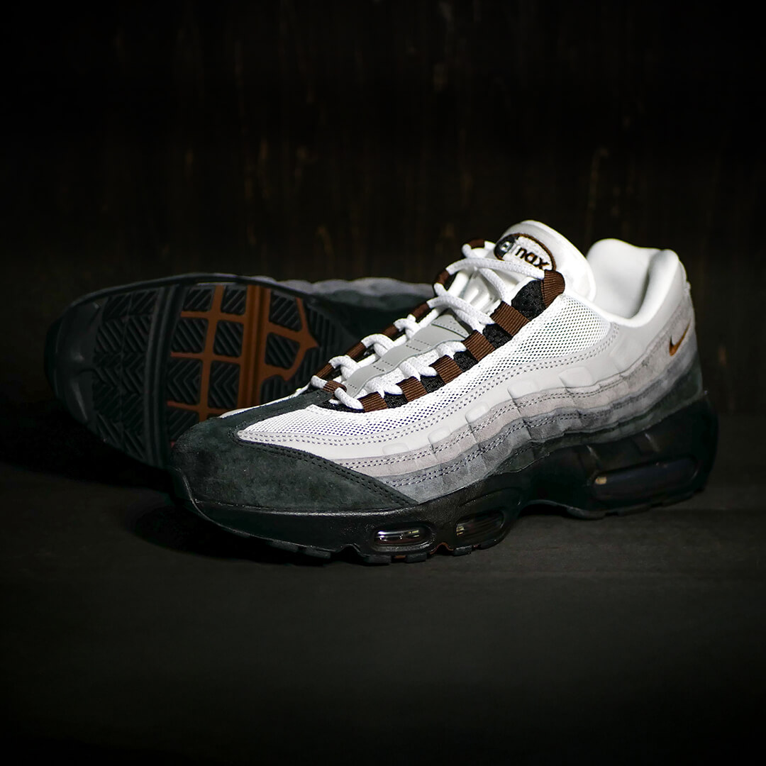 NIKE SB シューズ AIR MAX 95 QS "CACAO WOW" HF7545-002 i09