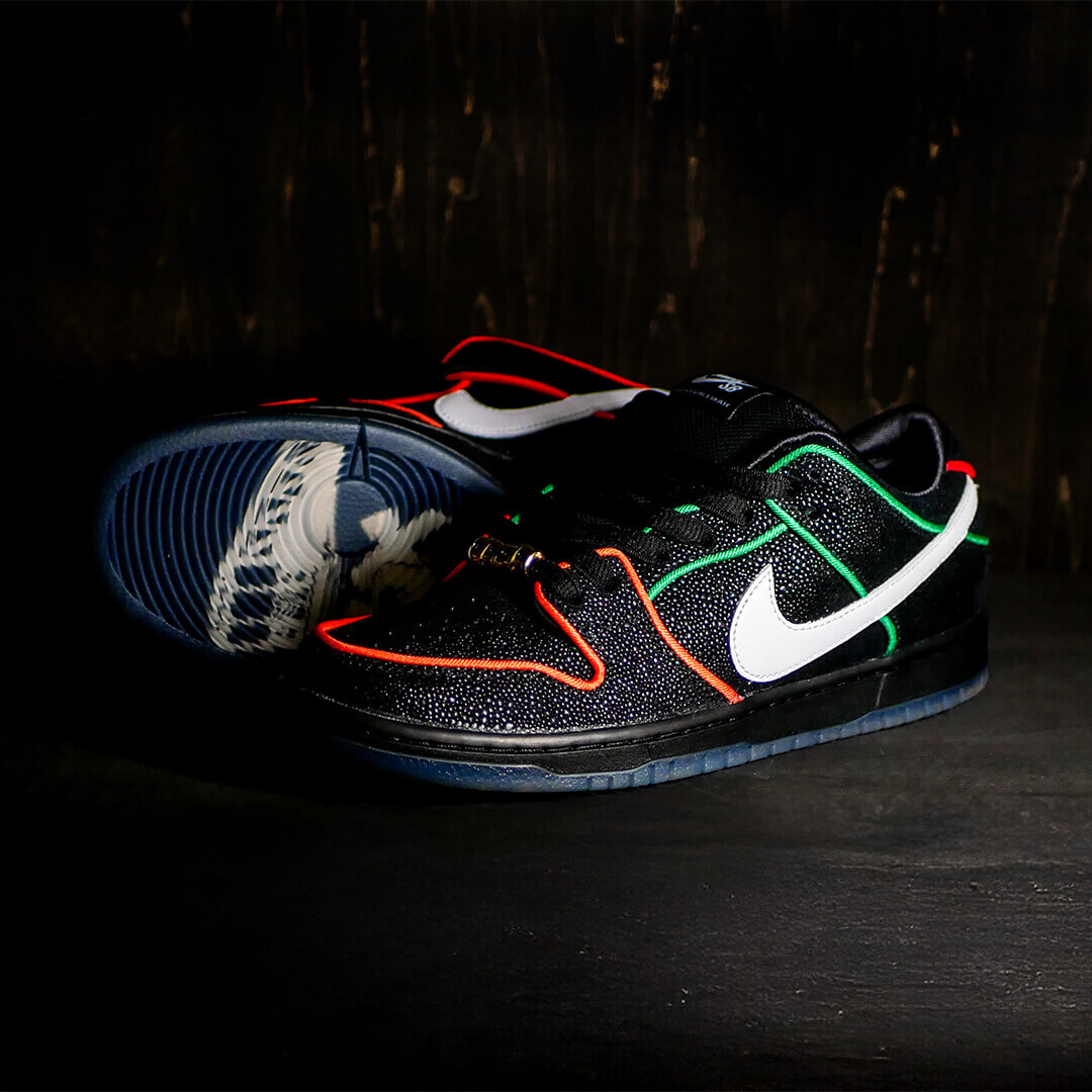 【商品情報】NIKE SB シューズ DUNK LOW PRO QS x BRONX GIRLS SKATE HV1664-001