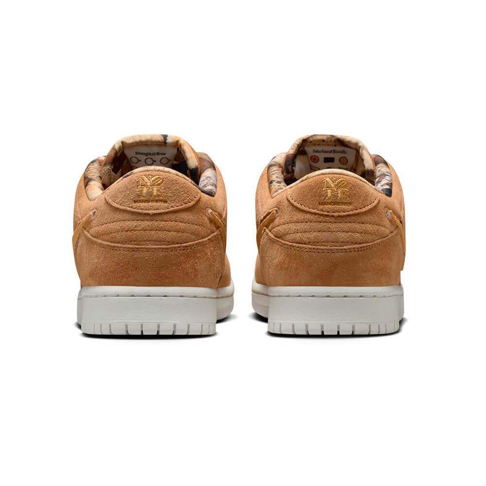 NIKE SB シューズ DUNK LOW PRO QS x NOTE MANCHESTER "BISCUITS" IO9508-200 02