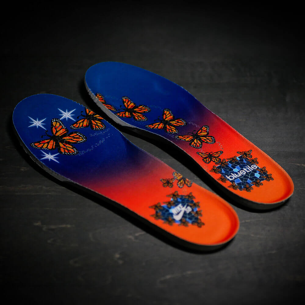 NIKE SB シューズ DUNK LOW PRO QS x DUNK LOW PRO QS x BLUETILE "Monarch Butterfly" IQ1323-001 撮影写真 10