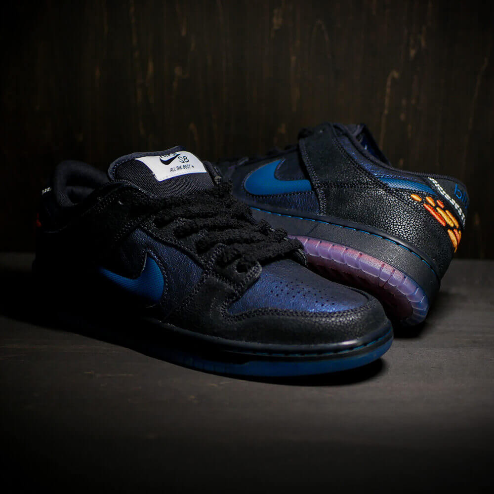 NIKE SB シューズ DUNK LOW PRO QS x DUNK LOW PRO QS x BLUETILE "Monarch Butterfly" IQ1323-001 撮影写真 12