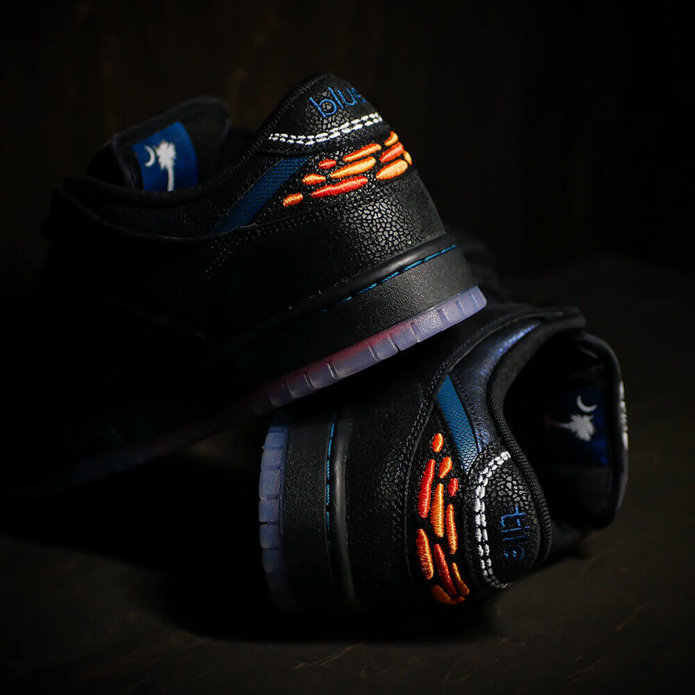 NIKE SB シューズ DUNK LOW PRO QS x DUNK LOW PRO QS x BLUETILE "Monarch Butterfly" IQ1323-001 撮影写真 03