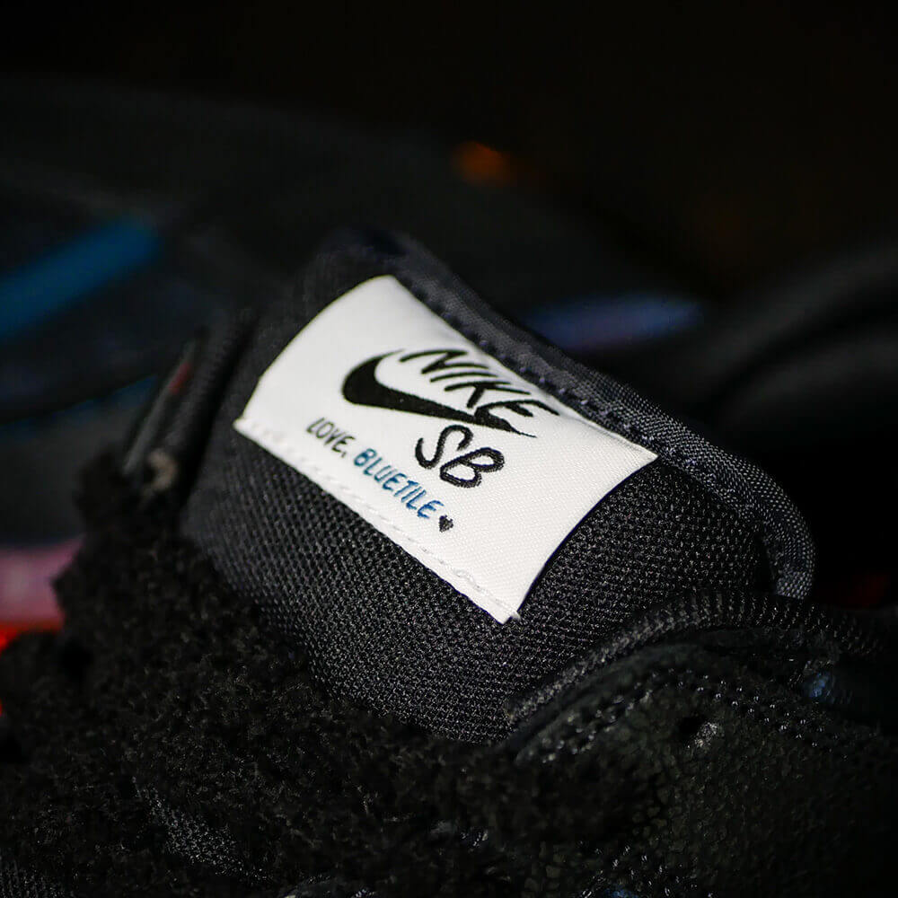 NIKE SB シューズ DUNK LOW PRO QS x DUNK LOW PRO QS x BLUETILE "Monarch Butterfly" IQ1323-001 撮影写真 05