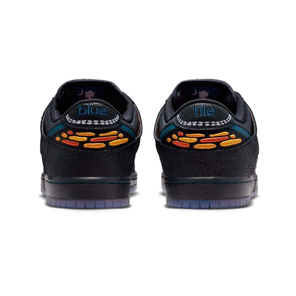 NIKE SB シューズ DUNK LOW PRO QS x DUNK LOW PRO QS x BLUETILE "Monarch Butterfly" IQ1323-001 02