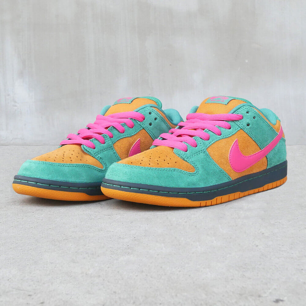 【商品情報】 NIKE SB シューズ DUNK LOW PRO “Green Noise/Watermelon” HQ1625-301
