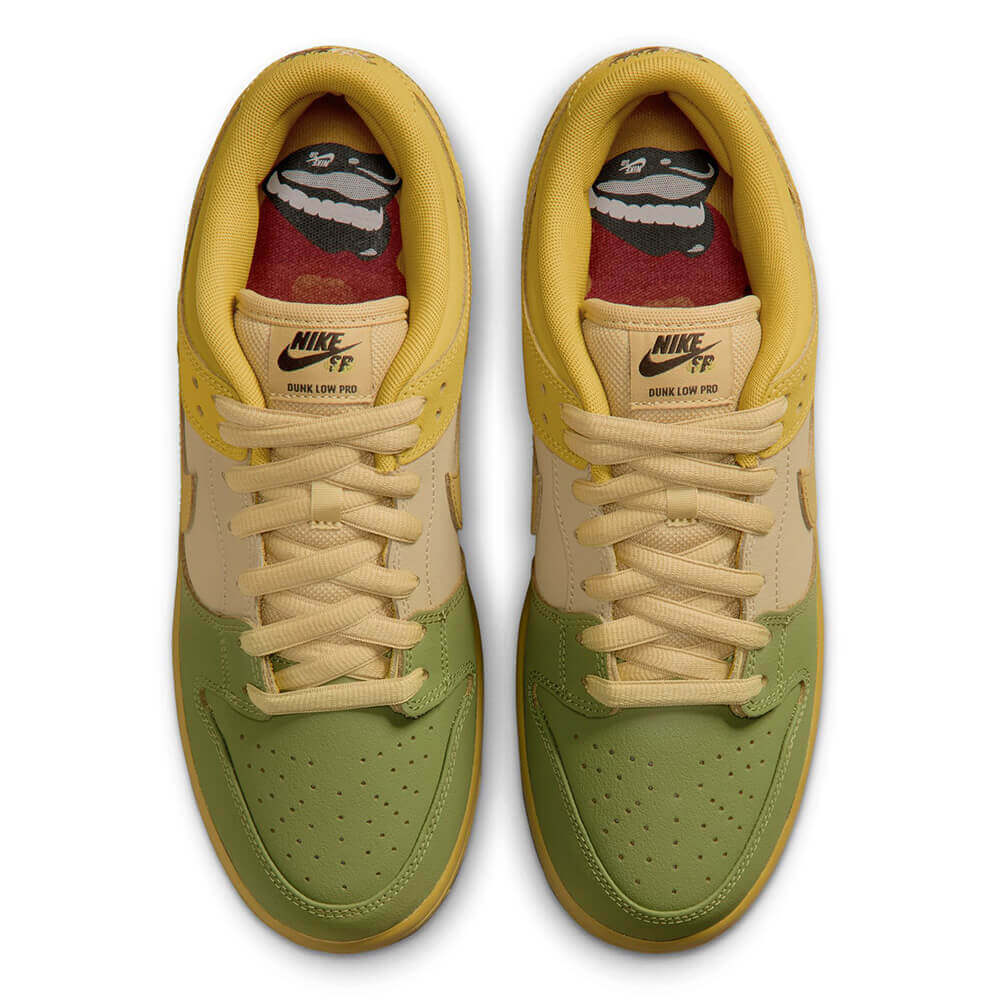 NIKE SB（ナイキエスビー）シューズ DUNK LOW PRO WC "Saffron Quartz" IO0427-300 01