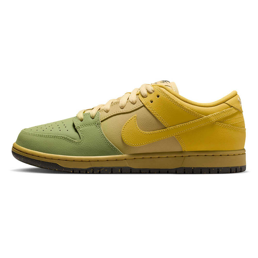 NIKE SB（ナイキエスビー）シューズ DUNK LOW PRO WC "Saffron Quartz" IO0427-300 04