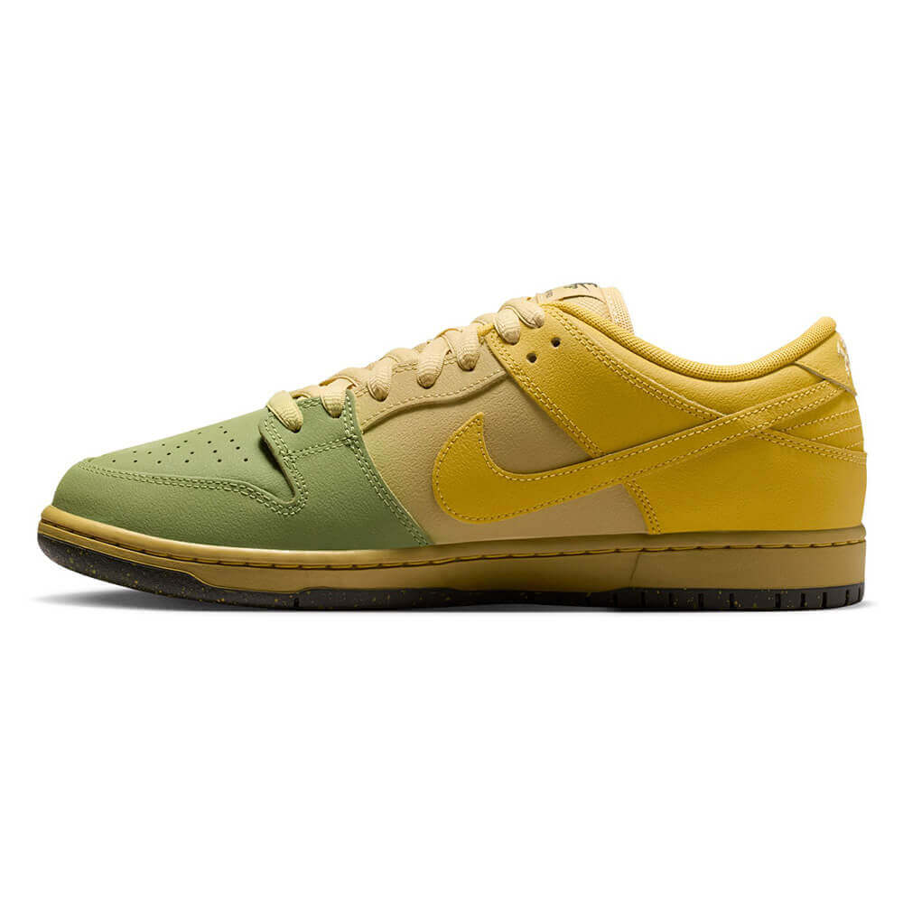 NIKE SB（ナイキエスビー）シューズ DUNK LOW PRO WC "Saffron Quartz" IO0427-300 07