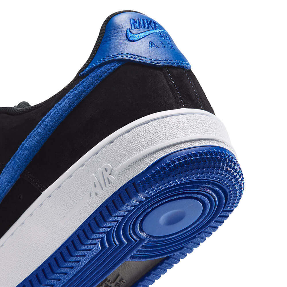 NIKE SB(ナイキエスビー)シューズ AIR FORCE 1 BLACK & GAME ROYAL" IV5289-001 09